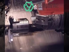 Proses kerjasama antara robot industri dan machine tool milling dalam permesinan