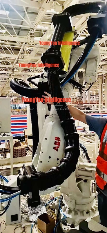 Lengan Robot Mekanik Abb Dijual ABB IRB 6700 Pengeluaran Baterai Baris 2600mm