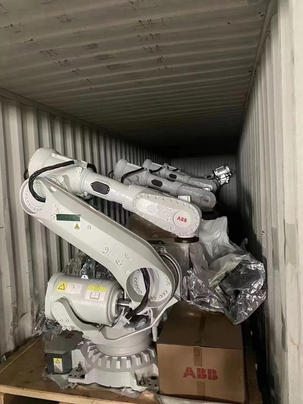 ABB IRB 6700 Lengan Robot ABB Proses Dispensing Baris Paket Baterai 3 Meter