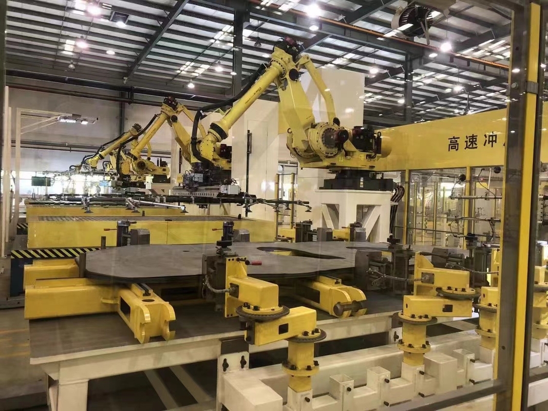 6 Axis Fanuc Robot Arm Pemrograman Fanuc Spot Welding Beban 2655mm 165kg Ultra Panjang