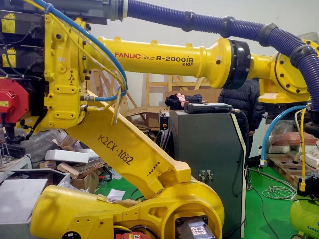 Fanuc 165F Grad Robot Arm Industrial Dengan Rentang Lengan Super Panjang Muatan 2655mm 165kg