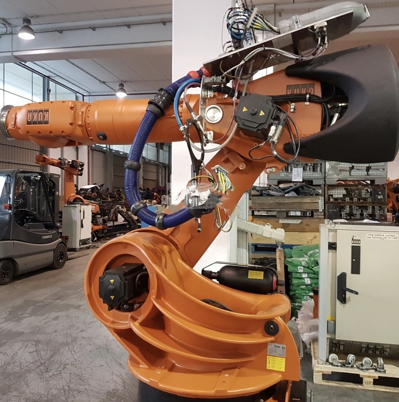 Kuka Kr 500 6 Axis Robot Arm Untuk Manufaktur Handle 500kg Komponen Berat Besar