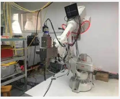 Sistem Robot Pengelasan Laser Serat ABB Kuka Fanuc 6 Axis Lengan Robot Kedalaman 0,04-6mm