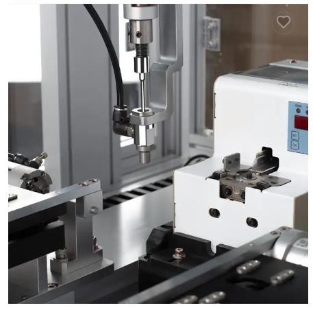 Mesin Obeng Pengumpan Otomatis Robotic Floor Type 4 Axis Screw Fastening