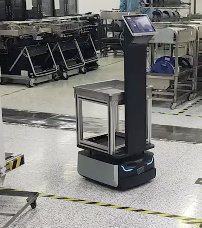 Robot Seluler Otonom Berkecepatan Tinggi dengan Konektivitas HDMI Umur Baterai Panjang 500M*500M Area Pemetaan
